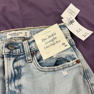 A & F CURVE LOVE jeans